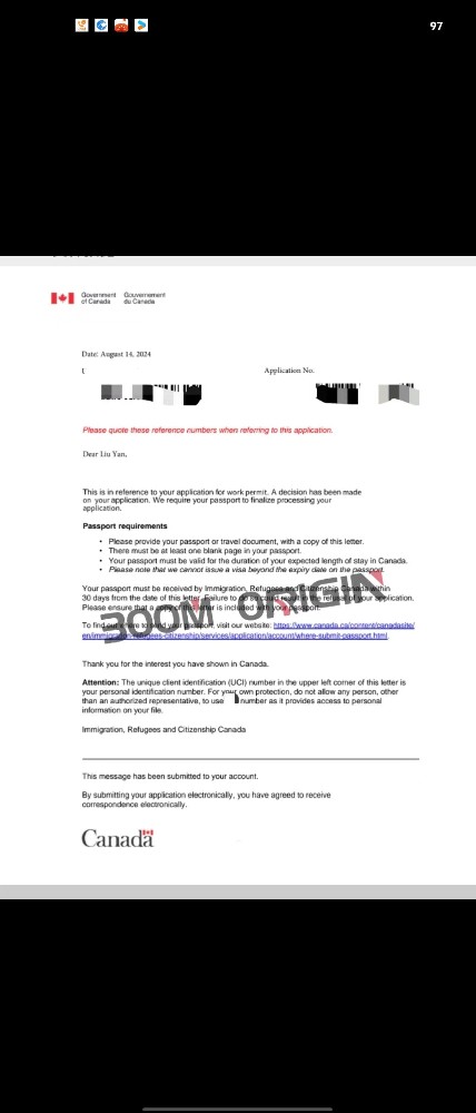 恭喜會計(jì)小姐姐加拿大工簽下貼簽信